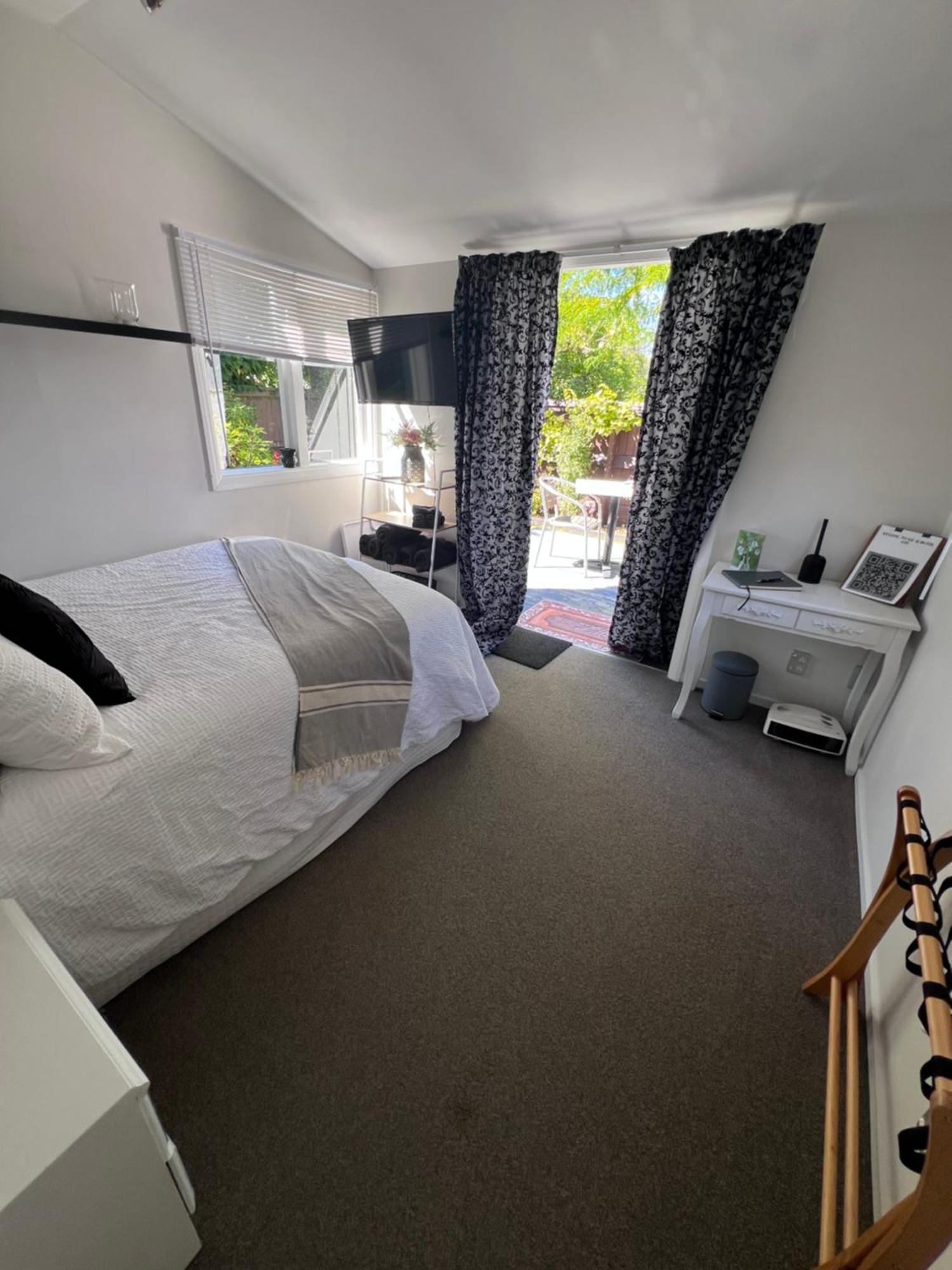 Gorgeous Villa, 7 Minutes From Airport Christchurch Dış mekan fotoğraf